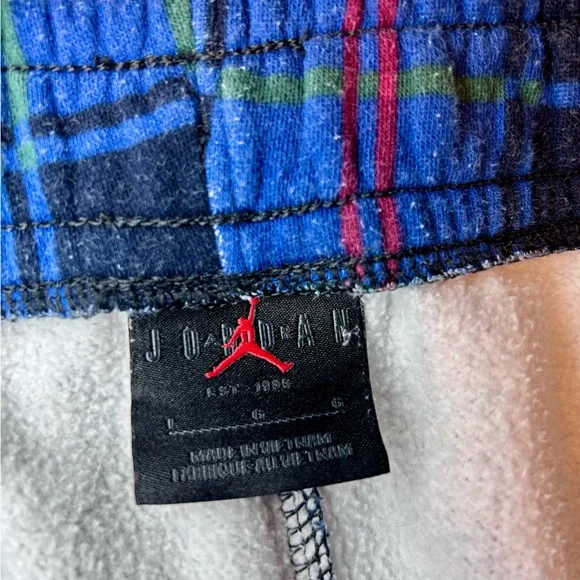 Air Jordan Plaid/Checkered Sweats (L) - Picture 4 of 9